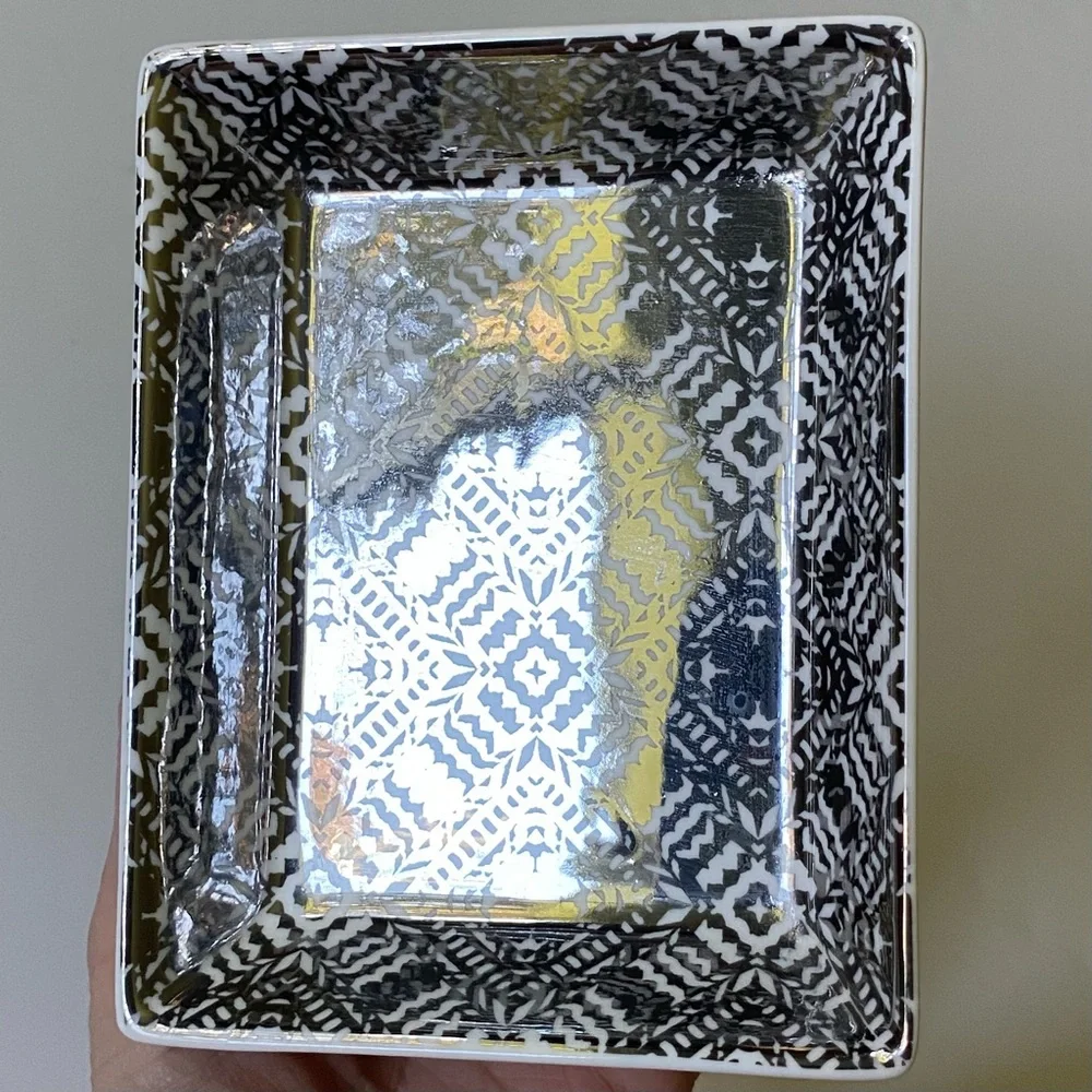 J. Crew Ceramic Trinket Dish Jewelry Organizer Silver EUC Men’s Women’s keys 5.5